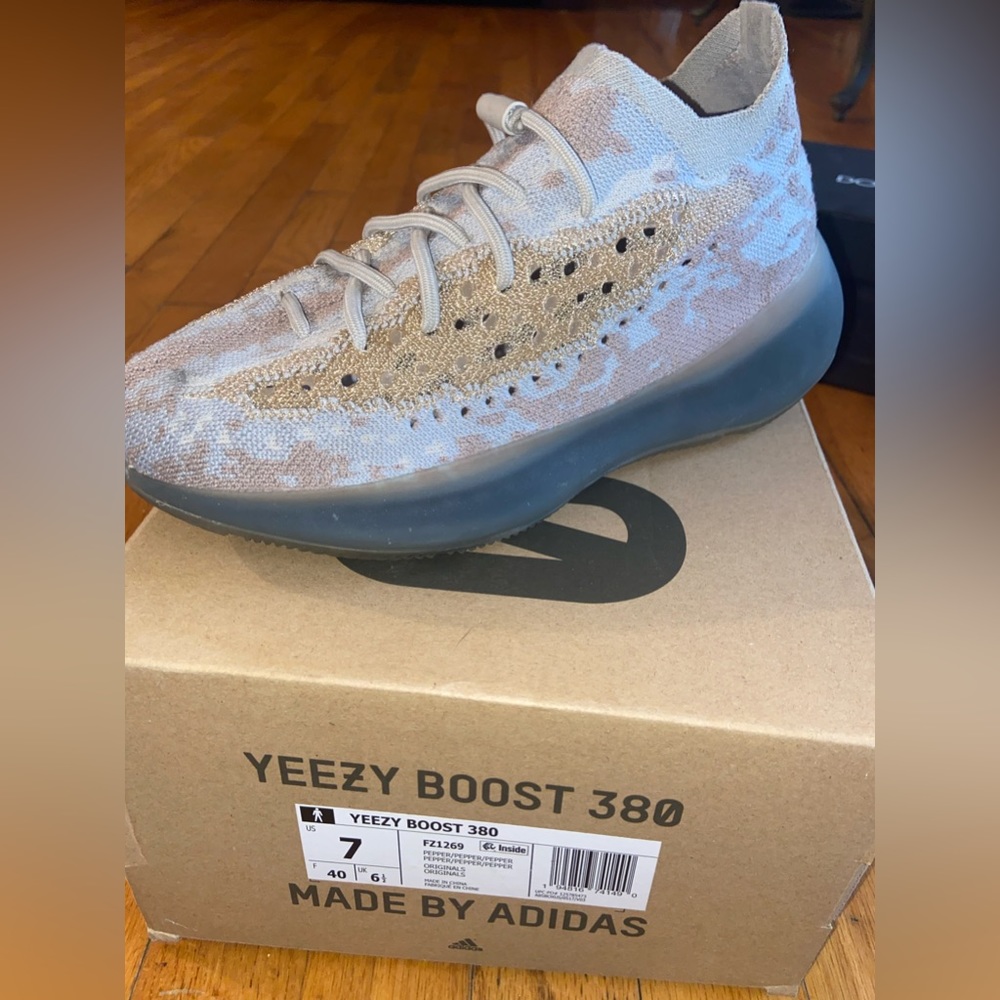 YEEZY BOOST 380